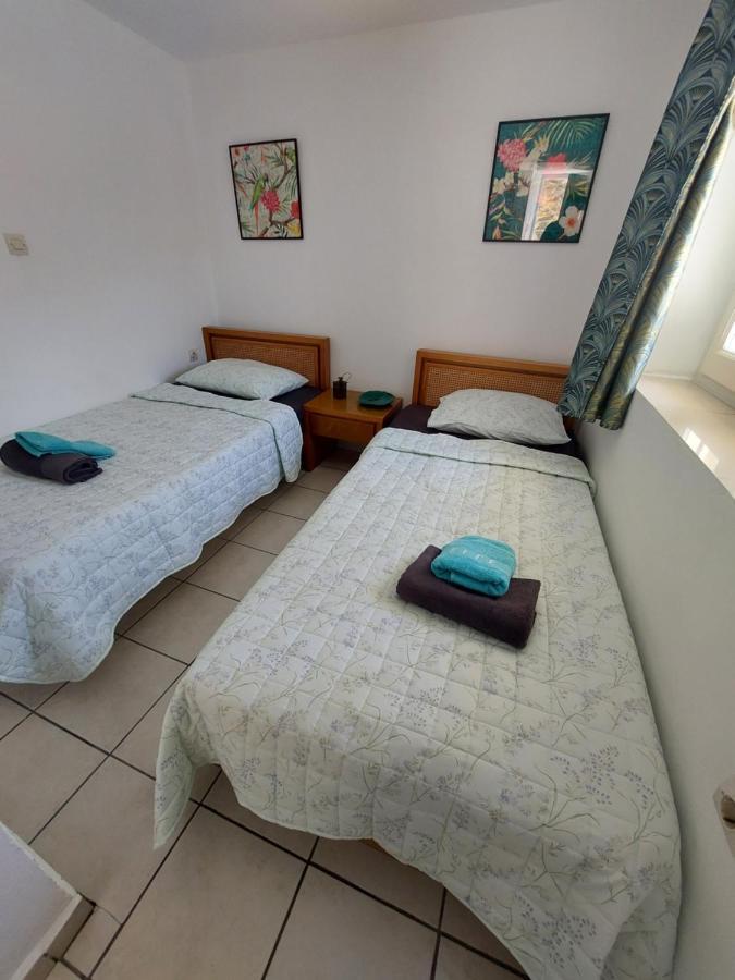 Artemis Ermoupoli Centre Appartement Pour Petit Budget Backpackers Luaran gambar