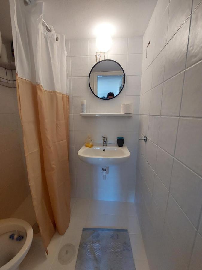Artemis Ermoupoli Centre Appartement Pour Petit Budget Backpackers Luaran gambar